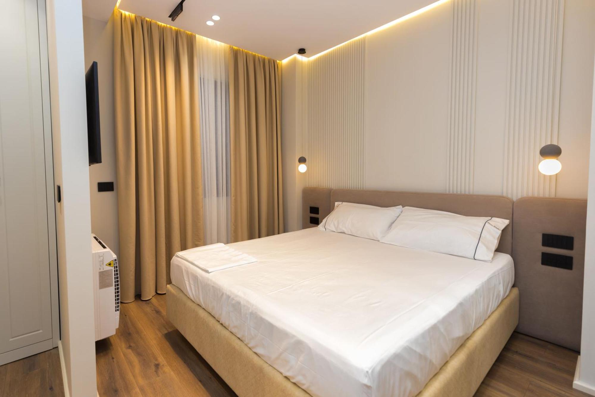 Diora'S Hotel And Apartments Vlorë Habitación foto
